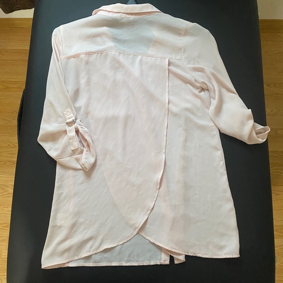 Pink Loose Fitting Blouse - Picture 2 of 4